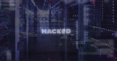 İkili haneli basamaklar HUD kaplamaları, HACKED metin çakmaları, titreşimler, gediği görselleştirme. Siber güvenlik, dijital, geleceksel, teknoloji, yenilik, veri, ağ