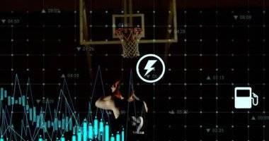 Basketbolcu verileri üst üste koyarak topu yukarı kaydırıyor ve net üzerinden şut çekiyor. Atletik, dinamik, fütüristik, teknoloji, performans, fitness, yenilik