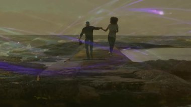 Bir çift iskelede el ele yürüyor ve gün batımında birbirlerine bakıyorlar. Romantik, macera, sükunet, günbatımı, sahil şeridi, boş zaman, bağlantı