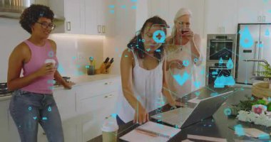 Arkadaş çantasıyla geliyor ve dizüstü bilgisayar ve kuşak hazırlarken düğün planlama partisine katılıyor. İşbirliği, kutlama, yaratıcılık, arkadaşlık, zarafet, yerli, neşeli