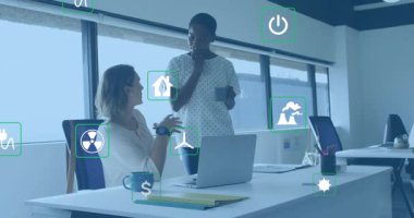 Meslektaşım, ayakta duran meslektaş girişinin etrafındaki ikonlar olarak sürdürülebilirliği açıklıyor. Çevre, işbirliği, yenilik, çevre dostu, dijital, danışma, modernizm