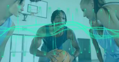 Basketbol koçu, yeşil titreşimli dalga boyu pas veren bir topla bir araya toplandı. Atletizm, takım çalışması, performans, eğitim, strateji, dijital, motivasyon