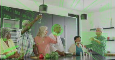 Mutfakta grup yükseltme kadehleri üst üste taramayı etkinleştiriyor teknolojik demo için biyometrik verileri yakalıyor. Sosyal toplanma, kutlama, uygunluk, teknoloji, yenilik, modern tasarım, yoldaşlık