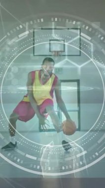 Dijital veri ve DNA dizilimi, basketbol oyuncusunun spor salonunda salya akıtması üzerine. Teknoloji, bilim, spor, genetik, atlet, fütürist