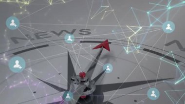 Kırmızı ok işaretleyicisi NEWS etiketini çevirirken, pusula etrafında kablo çerçeve ağı oluşuyor. Teknoloji, bağlantı, dijital, yenilik, analitik, fütüristik, iletişim