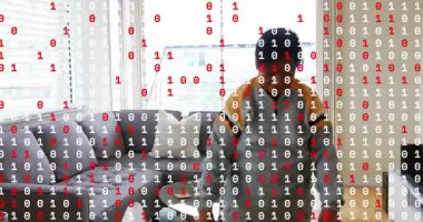 Kadın oturma odasında çömelmeye başlıyor, canlandırılmış temsilciyi spor için grafikle etkinleştiriyor. Spor, sağlık, ev çalışması, egzersiz, canlılık, motivasyon, modern iç mekan.