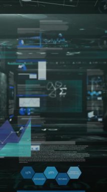 Karanlık arka planda veri işleme animasyonu. küresel veri işleme, teknoloji ve bağlantılar konsepti dijital olarak oluşturulmuş video.