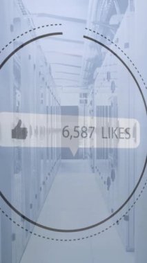 Sunucu odasında giderek artan sayıda sevilen metin animasyonu. Küresel teknoloji, bilgisayar ve dijital arayüz kavramı dijital olarak oluşturulmuş video.