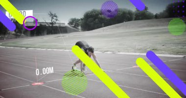 Geri sayımdan sonra bloklardan hızla uzaklaşan, teknik grafikler bölünmüş ölçümleri canlandırırken hızla koşan biri. Sporcu, hız, hareket, rekabet, performans, enerjik, dinamik