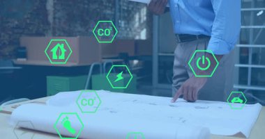 Tasarım incelemesi için stüdyoda sürdürülebilirlik simgelerini etkinleştiren bir mimari tasarım çizgisi. Mimarlık, sürdürülebilirlik, planlama, tasarım, çevre dostu, yenilik, profesyonel