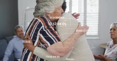 İki son sınıf öğrencisi, sağlık destek oturumu, veri ve telgraf hatları için birbirlerine sarılıyorlar. Arkadaşlık, bağlantı, destek, yoldaşlık, topluluk, sıcaklık, arkadaşlık.