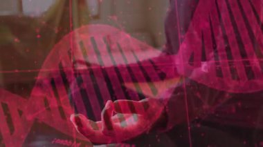 Mudra 'yı tutan meditasyon yapan kadın çift sarmal titreşimli animasyon başlatarak sağlık odaklarını sembolize ediyor. Farkındalık, rahatlama, maneviyat, sağIık, sükunet, içgözlem, bütünsel