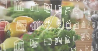 Üretimin üzerindeki soluk simgeler, sağa kaydırılmış simgelerin pazar verilerini göstererek sola dönmesine neden oluyor. Taze ürün, piyasa analizi, finansal büyüme, sağlıklı beslenme, organik gıda, veri görselleştirme, aşçılık