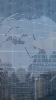 Şehir manzaralı finansal veri işleme ve küresinin animasyonu. Küresel iş, finans, hesaplama, dijital arayüz ve veri işleme kavramı dijital olarak oluşturuldu.