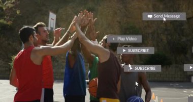 Altı oyuncu kortta beşlik çakıyor, oyun ikonu oluşturuyor, abone oluyor, sondaj için animasyon yapan pankartları seviyordu. Atletizm, takım çalışması, yoldaşlık, performans, motivasyon, aktivite, spor