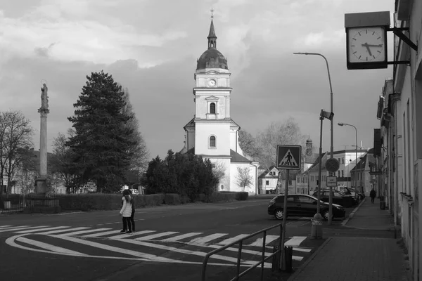 Chabarovice Czechia April 2023 Church Husovo Namesti Square — Stock Photo, Image