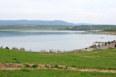 Çoğu, Çek - 01 Mayıs 2023: Lake Most ve Ore dağları ilkbaharda