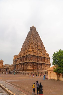 Thanjavur, Hindistan - 11 Aralık 2022: Thanjavur Büyük Tapınağı. Brihadeeswara Tapınağı, Thanjavur, Tamilnadu, Hindistan. Shiva Tapınağını Yükle.