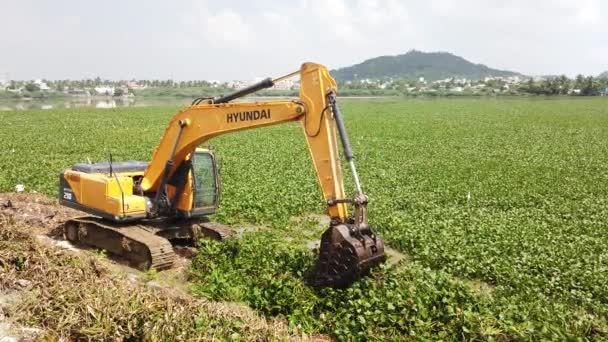Chennai India October 20Th 2022 Excavator Cleaning Main Water Source — Video