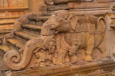 Thanjavur Tapınağındaki Eski Antik Heykeller. Thanjavur Büyük Tapınağı Dünya Mirası Bölgesi UNESCO. Thanjavur Brihadeeswara Tapınağı