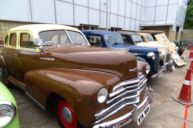 Chennai, Hindistan, 18 Aralık 2022: Vintage Chevrolet otomobiller, Chevrolet otomobil üreticisi, Antika, Klasik Araba, Vintage araba. Eski Chevrolet arabaları.