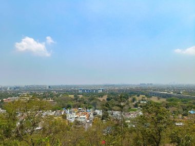St. Thomas Dağı 'nın Güzel Şehir Manzarası.