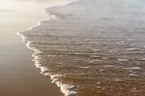 Onda Del Mare Nella Spiaggia Sabbia — Foto Stock