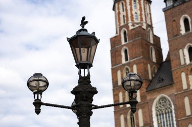 Eski Krakow Kasabası 'nda eski bir sokak lambası