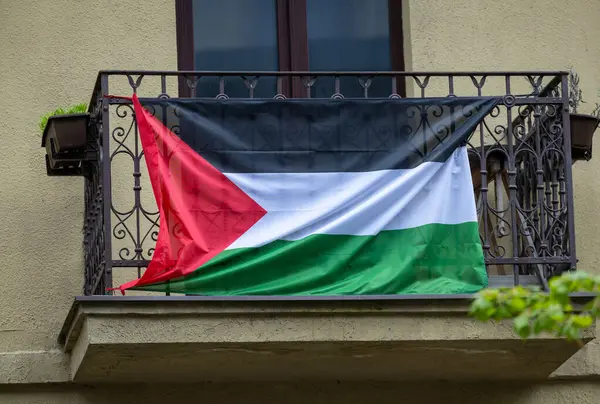 stock image Syrian flag in the city of Kaunas, on the balcony. Lithuania