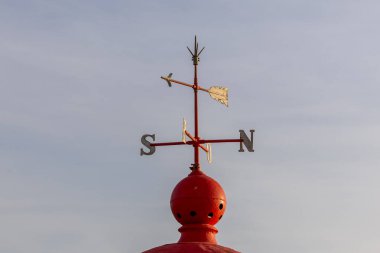 Nazar 'ın ünlü kırmızı feneri, Avrupa' nın batısında yer alır (Portekiz).)