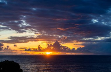 Madeira 'da Atlantik Gündoğumu' nun dramatik şafağı