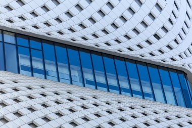 Camdan Çelik Geometrik Ritim Modern Tokyo Mimarisi