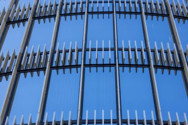 Camdan Çelik Geometrik Ritim Modern Tokyo Mimarisi