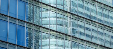 Camdan Çelik Geometrik Ritim Modern Tokyo Mimarisi