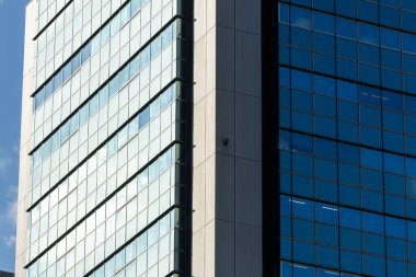 Camdan Çelik Geometrik Ritim Modern Tokyo Mimarisi