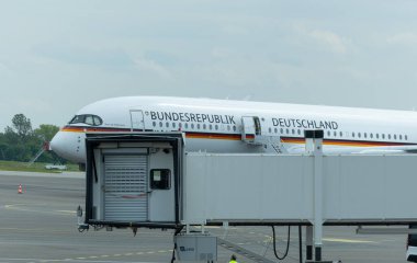 Alman Devlet Hava Yolları A350 Konrad Adenauer, Şansölyeler Toplantısı sırasında Vilnius Havaalanı 'nda 