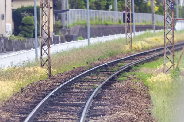 Japon Demiryolu Altyapısı: Hassasiyet, İşaretler ve Hızın Labirenti