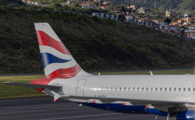 Madeira Havaalanı 'ndaki İngiliz Hava Yolları Uçağı Bir Dağlık Ada Pistine Vardı 