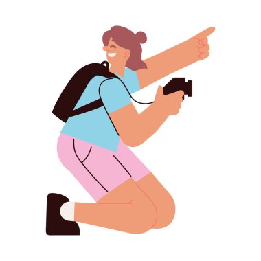 Sırt çantası ve kamerası olan gezgin kız.