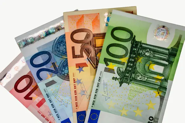 Avrupa Banknotları 'nın 10, 20, 50 ve 100 Euro' luk Avrupa Para Birimi Gösterisiyle Renkli Hayranları.