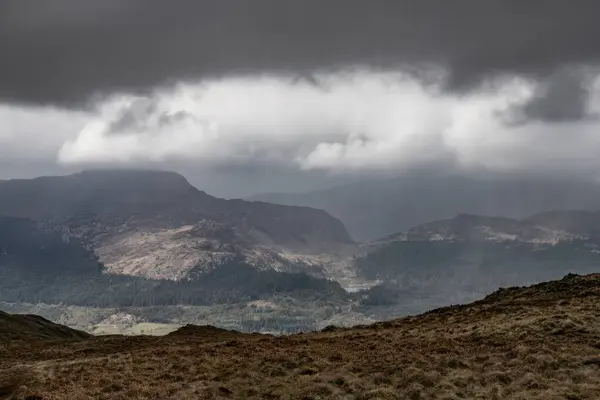 Galler 'in manzarası. Tepeler. Yüksek kalite fotoğraf