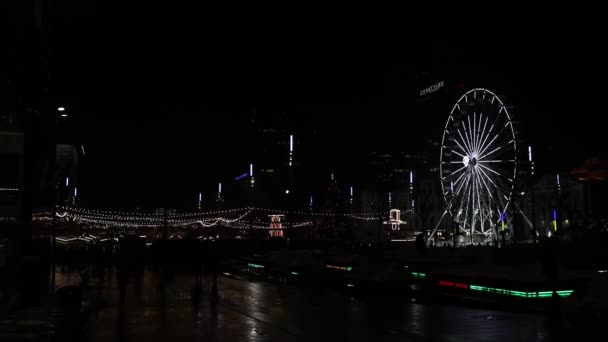 Pariserhjul Ett Pariserhjul Roterar Mot Bakgrunden Natthimlen Närbild Ett Pariserhjul — Stockvideo