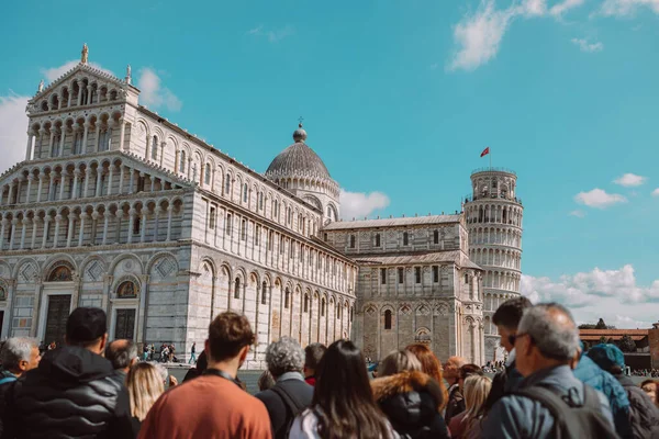 Пиза Италия Марта 2023 Года Туристы Упаковывают Собор Санта Мария — стоковое фото