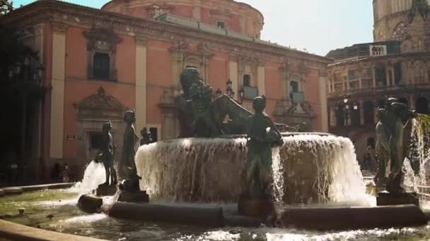 夏天的一天 西班牙 圣玛丽广场和瓦伦西亚的Rio Turia喷泉 优质Fullhd影片 — 图库视频影像