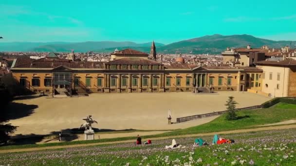Дивовижний Вид Палаццо Пітті Флоренції Італія Влітку Високоякісні Кадри Твердим — стокове відео