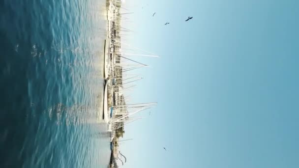 Yachts Luxe Naviguant Dans Vent Travers Les Vagues Mer Paysage — Video