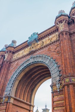 Arco de Triunfo İspanya 'nın Katalonya bölgesinin Barcelona şehrinde bulunan bir zafer kemeridir. Yüksek kalite fotoğraf