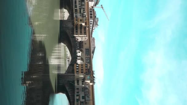 Городской Пейзаж Итальянской Флоренции Мостами Через Реку Арно Высококачественные Fullhd — стоковое видео