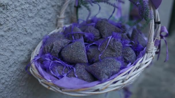 Fragrant Dry Lavender Flowers Fabric Bags Sale Market City Como — Stock Video