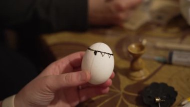 Geleneksel Ukrayna boyalı Paskalya yumurtası pysanka